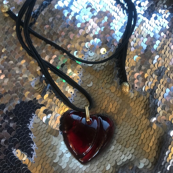 BACCARAT RED HEART GLASS NECKLACE - Picture 1 of 2